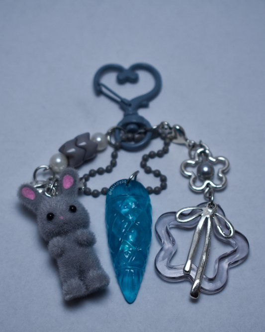 Cut Glass hand-sculpted teal 3D nail keychain by Gellifrog with NFC