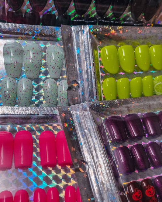 Custom press-on nail fit kit by Gellifrog – choose your colour and shape