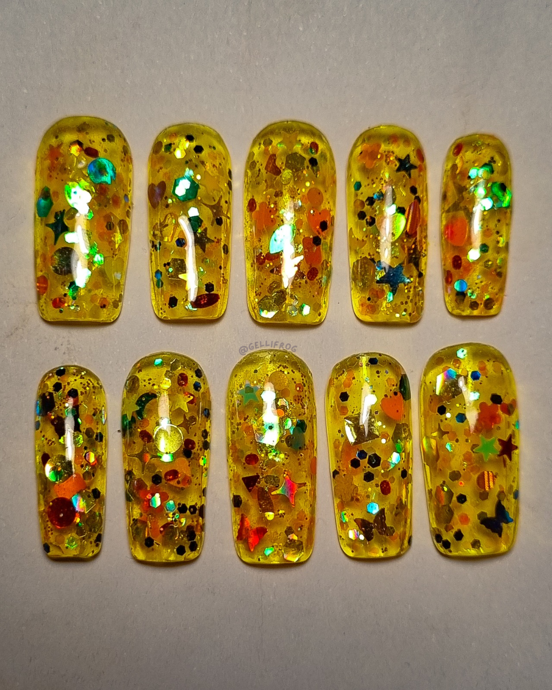 Glitter Wand medium square 2000s-inspired press-on nails by Gellifrog – handmade gel set